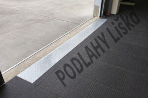 Výměna-v-oddíle-Rychlá-montáž-foto-ve-vratech